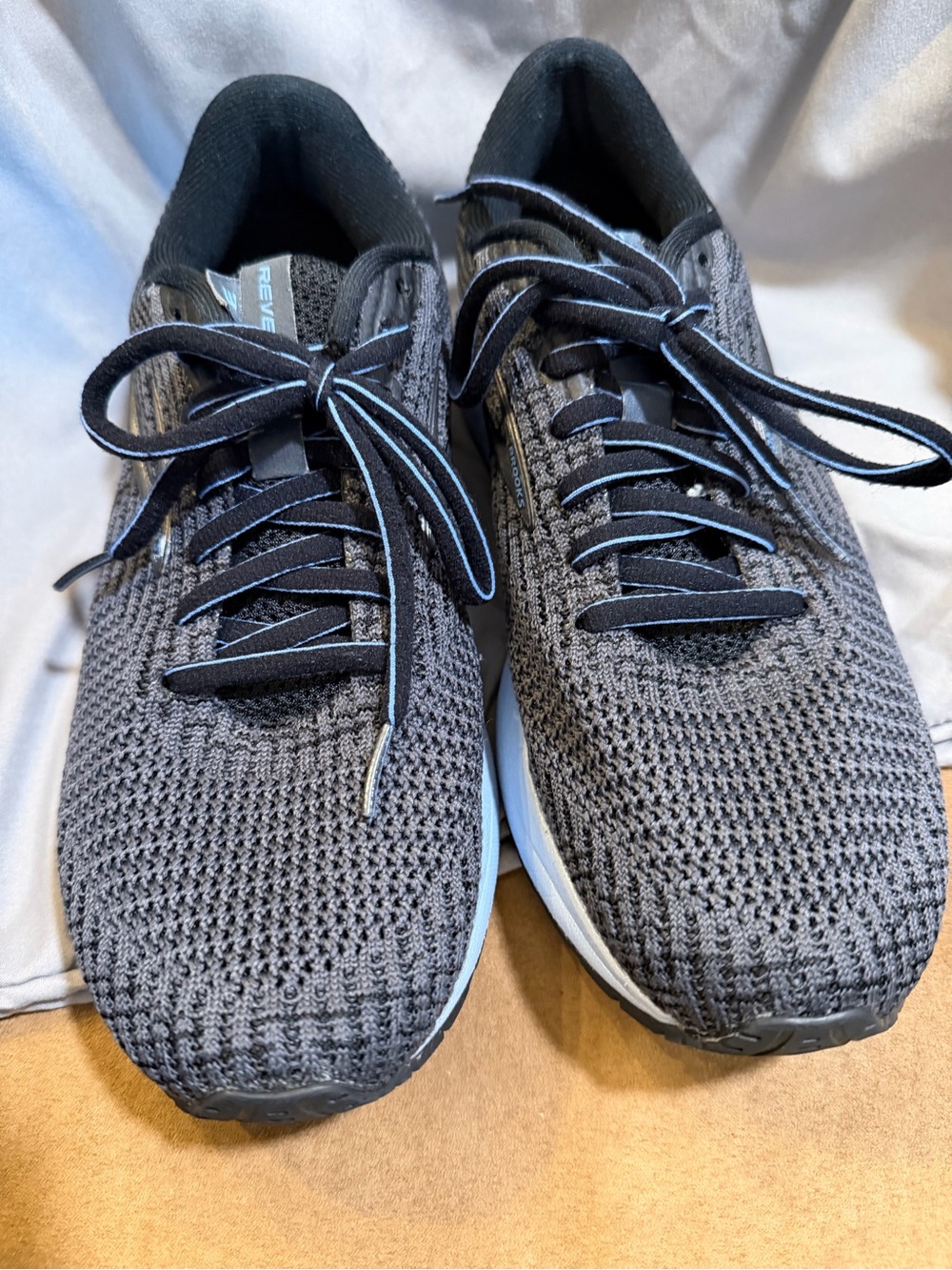 Brooks Men's Breathable Knit Athletic Sneakers - Black/Gray